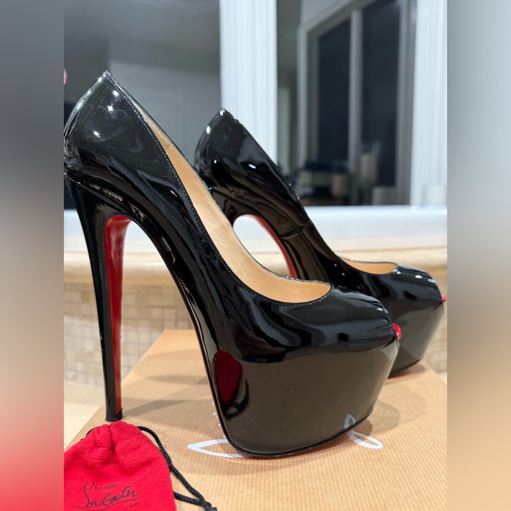 Christian Louboutin Highness 160 Black and Red Patent Leather Heels